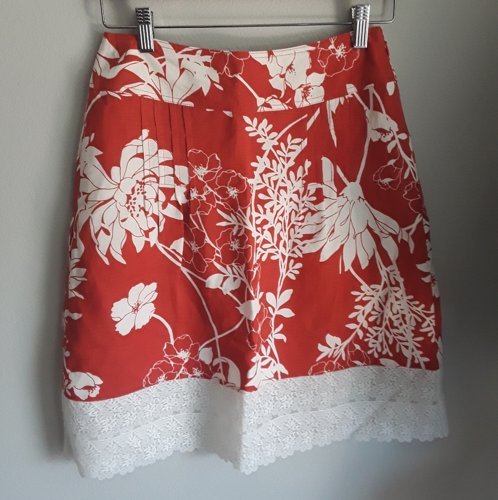 Ann Taylor Red and White Floral A-Line Skirt 0P Women's Petite Small